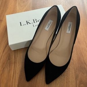 L K BENNETT LONDON PUMPS 'AUDREY' NEW BLACK SUEDE KITTEN HEEL S. 11 (42 EU) NIB